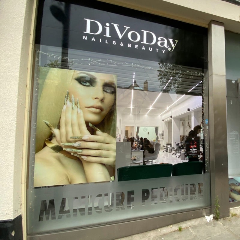 prod-window-vinyl-3-min